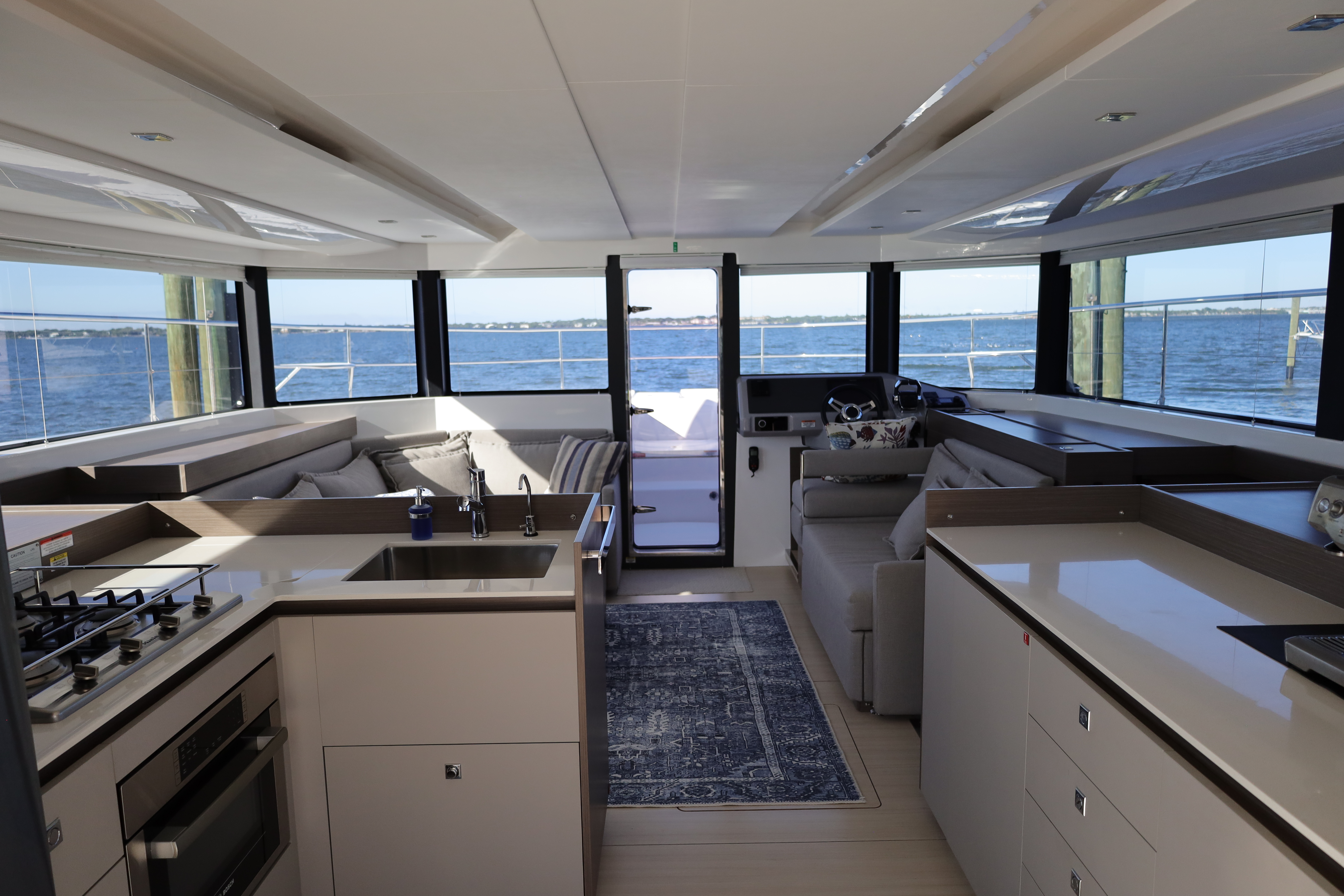 Leopard 46 Power Cat for sale - Interior and exterior views of luxury power catamaran 5